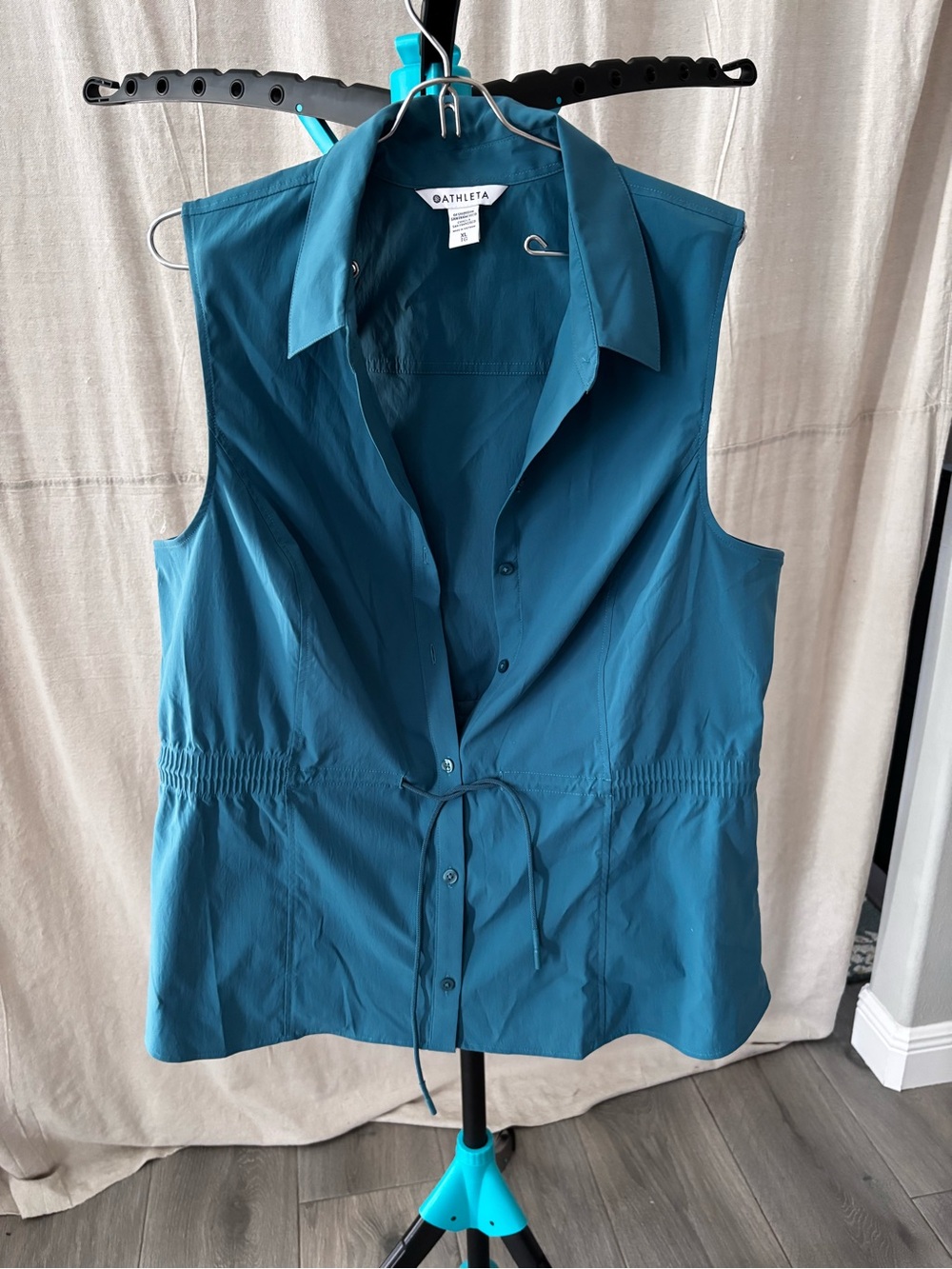 Athleta levitate poplin tank in teal  Sleeveless Button-Front Drawstring Blouse
